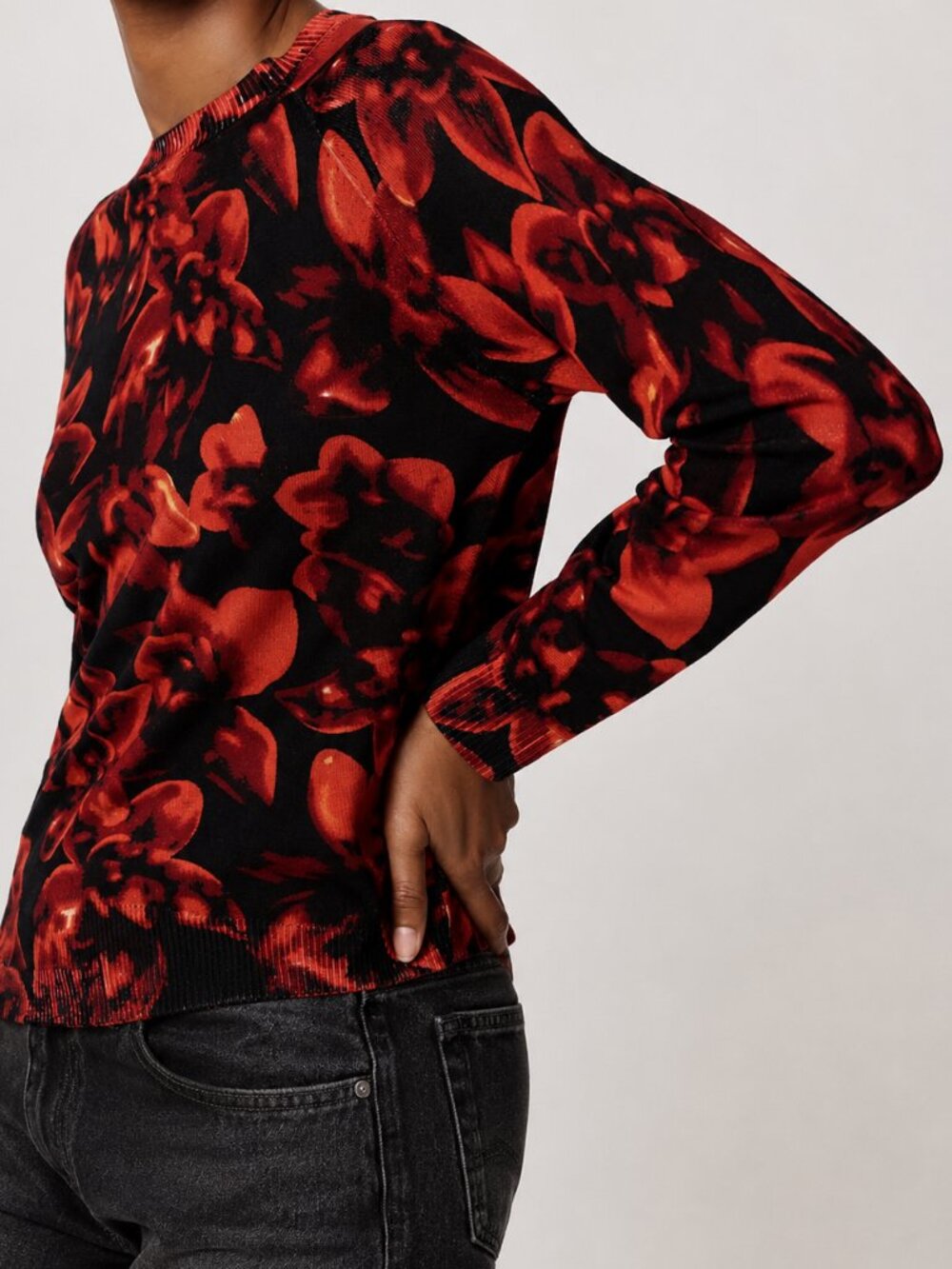Desigual Floral Sweater, beautiful & soft lightweight knit, Size Large